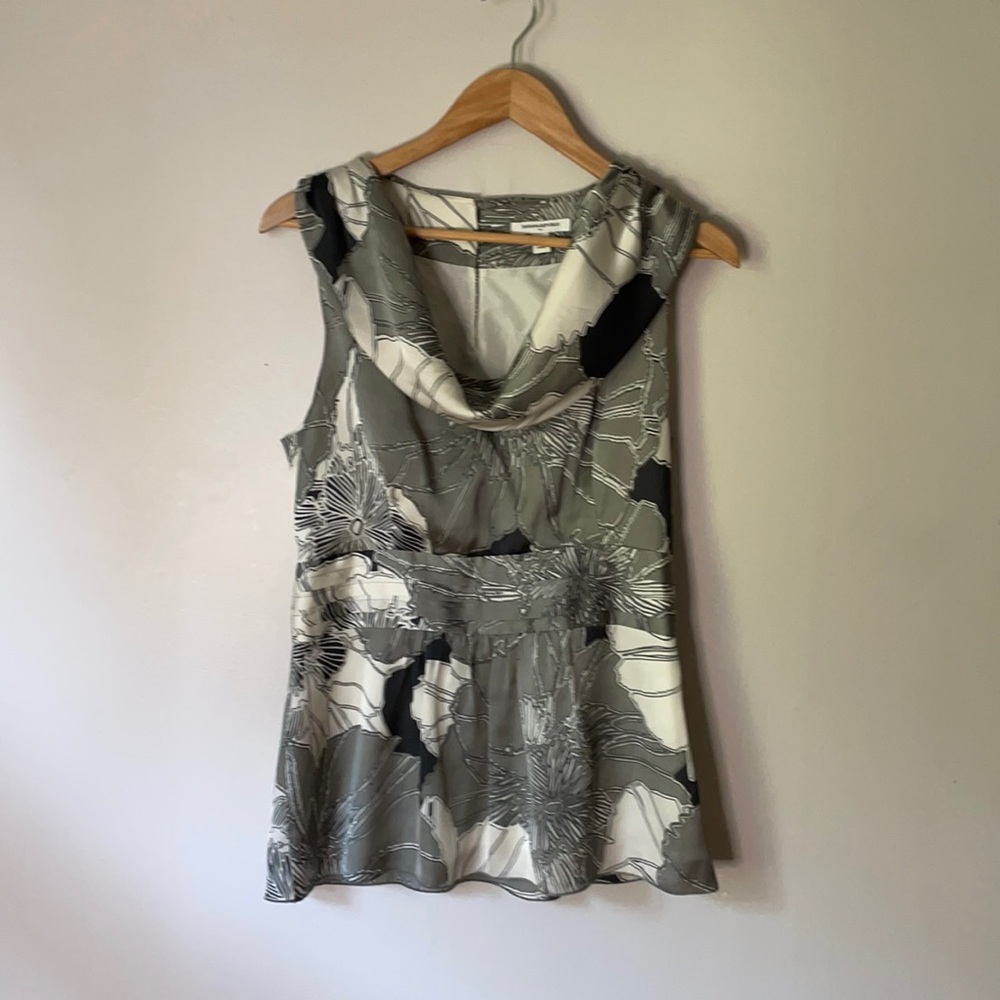 BANANA REPUBLIC Grey and Cream Print sleeveless